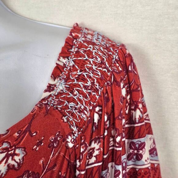 Maurices Red Floral Smocked Sleeve Top XL - Picture 4 of 9